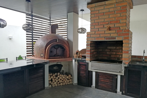 house-ii-in-urbanization-amable-maria