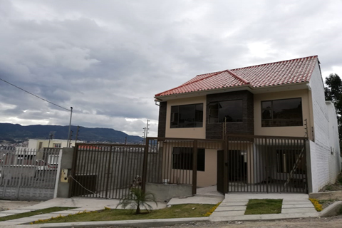 casa-en-urbanizacion-altavista