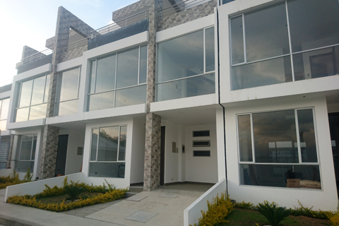 casas-en-urbanizacion-amable-maria